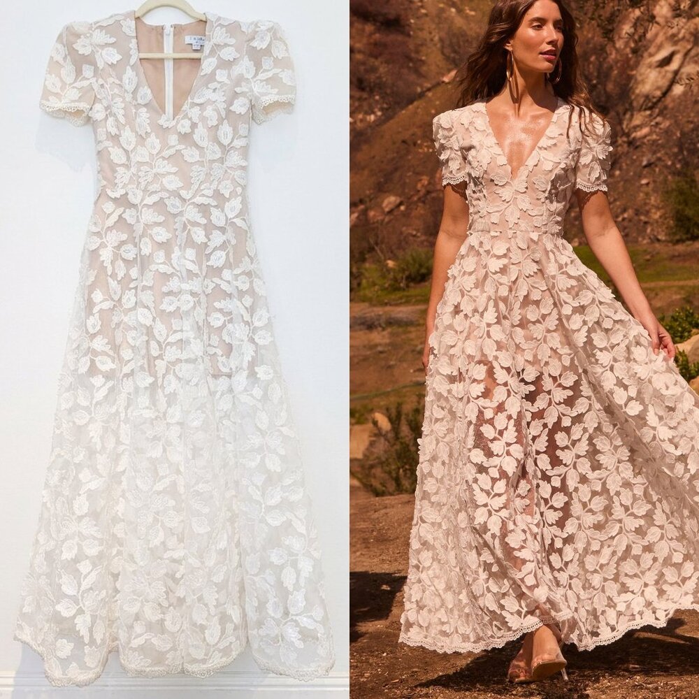 Women’s Ivory Floral Lace V-Neck Dress